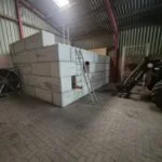 Lagerbox aus Standardblocks in der Halle