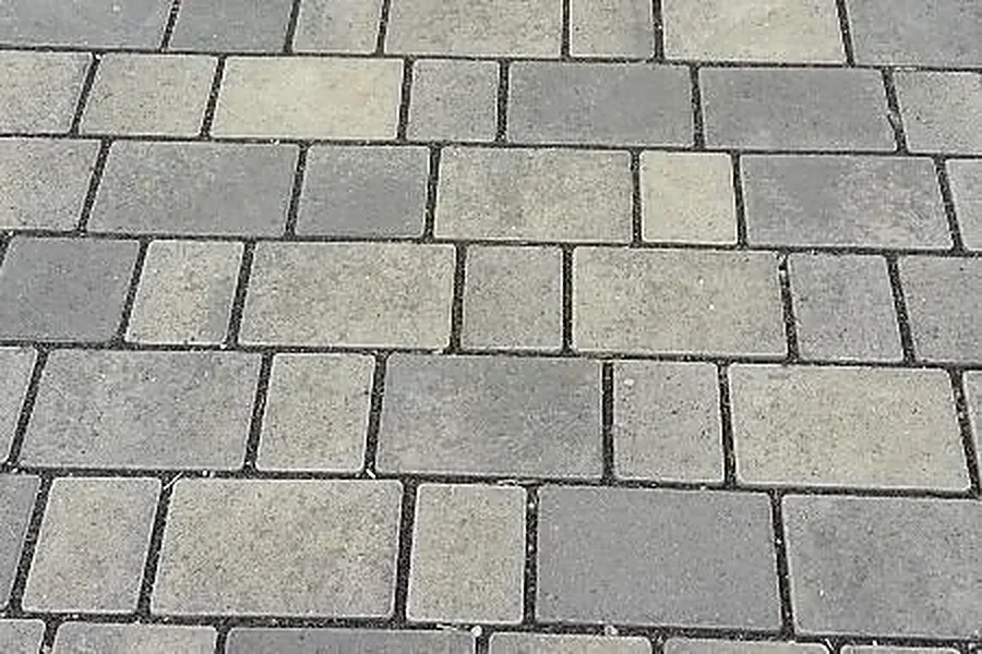 Öko-Plus Ausstellungsfläche in Grau-Anthrazit