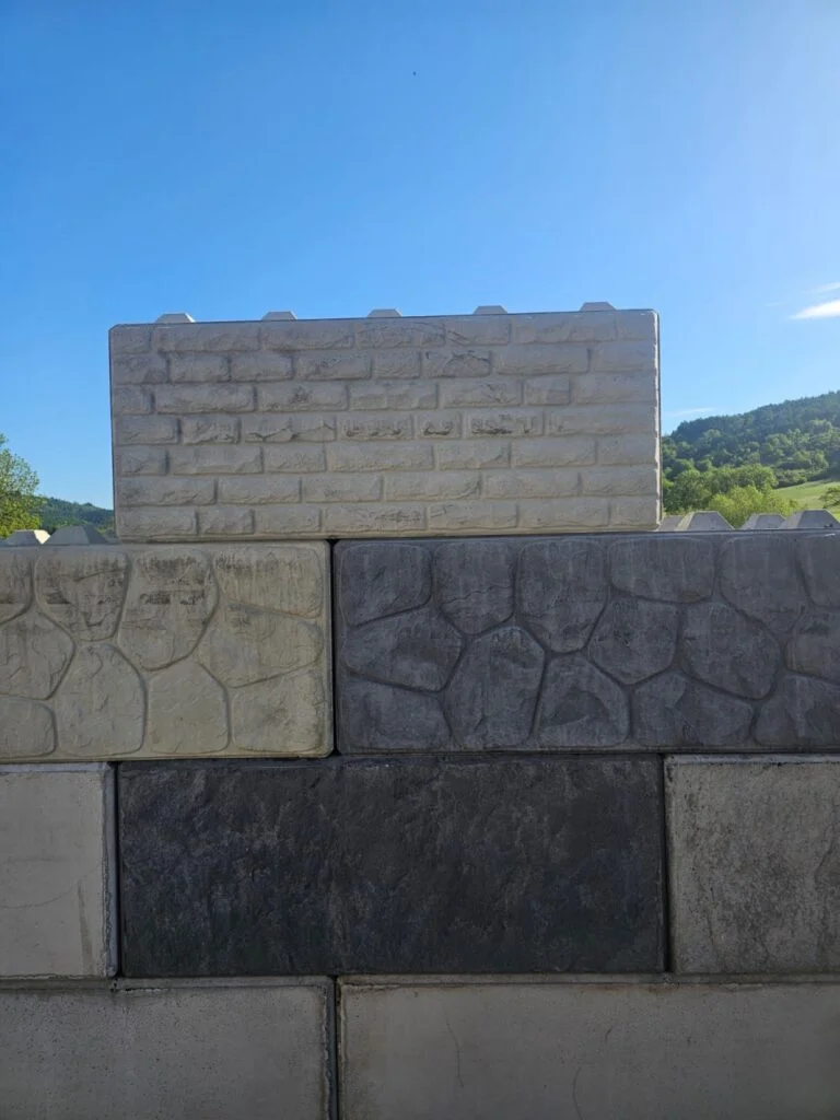 Strukturblock in Felsenoptik, Detail